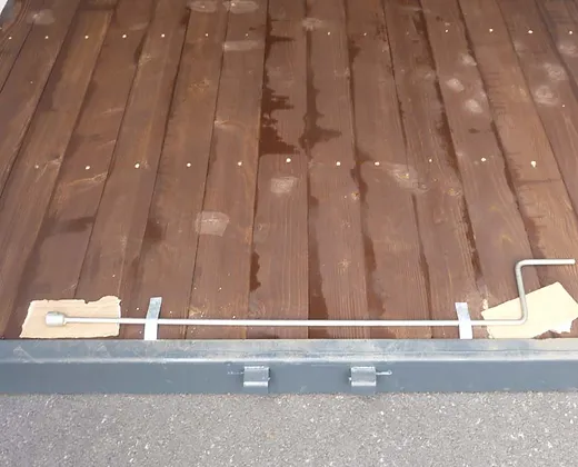 Contenedor de 15 pies con instalación eléctrica, rejillas de ventilación y cerradura con llave. - Imagen 9